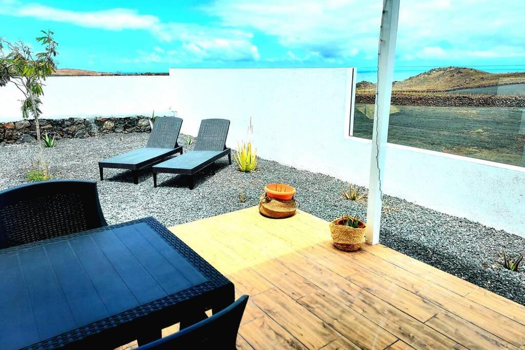 Appartement Lanzarote Ocean Loft B à Tinajo Extérieur photo